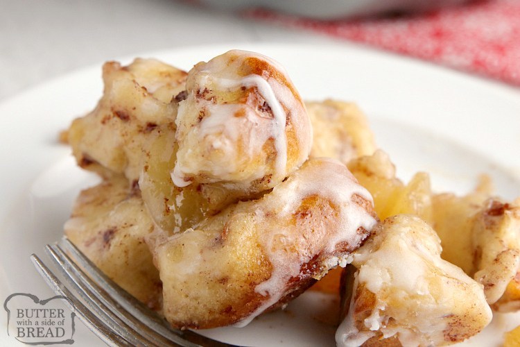 Easy monkey bread recipe made with apple pie filling and canned cinnamon rolls