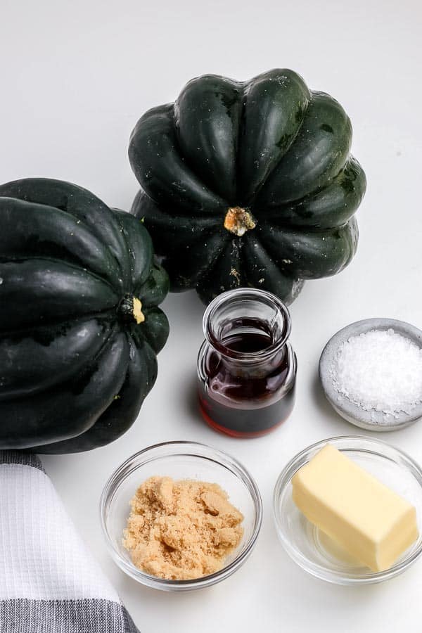 ingredients for how to make a roast acorn squash recipe