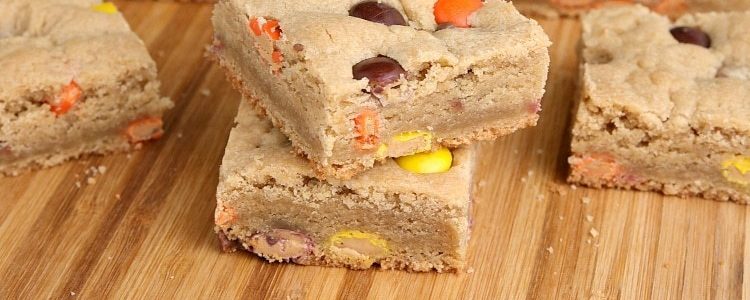 REESE'S PEANUT BUTTER BLONDIES - Butter with a Side of Bread