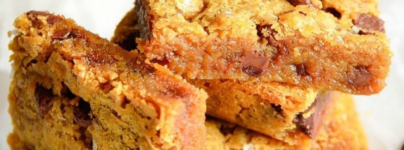 BROWN BUTTER BLONDIES - Butter with a Side of Bread