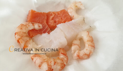 Packet of fish with prawns recipe from Creativa in the kitchen