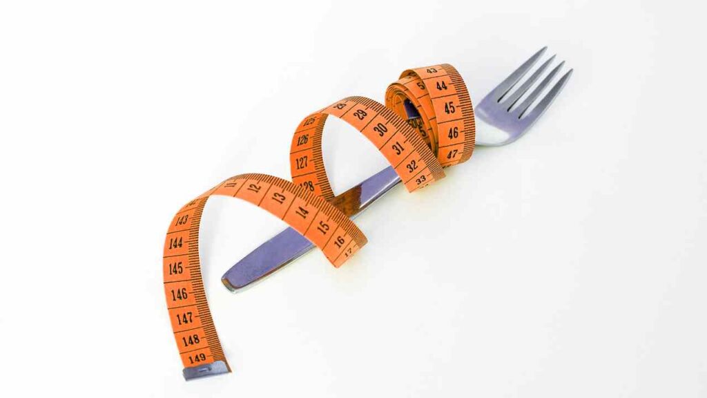 skipping meals intermittent fasting