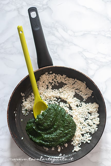 how to make spinach risotto - Recipe by Tavolartegusto