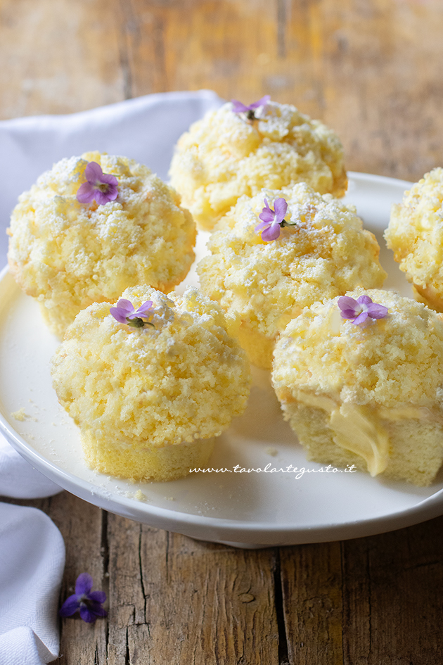 mimosa muffins for Women's Day - Recipe by Tavolartegusto