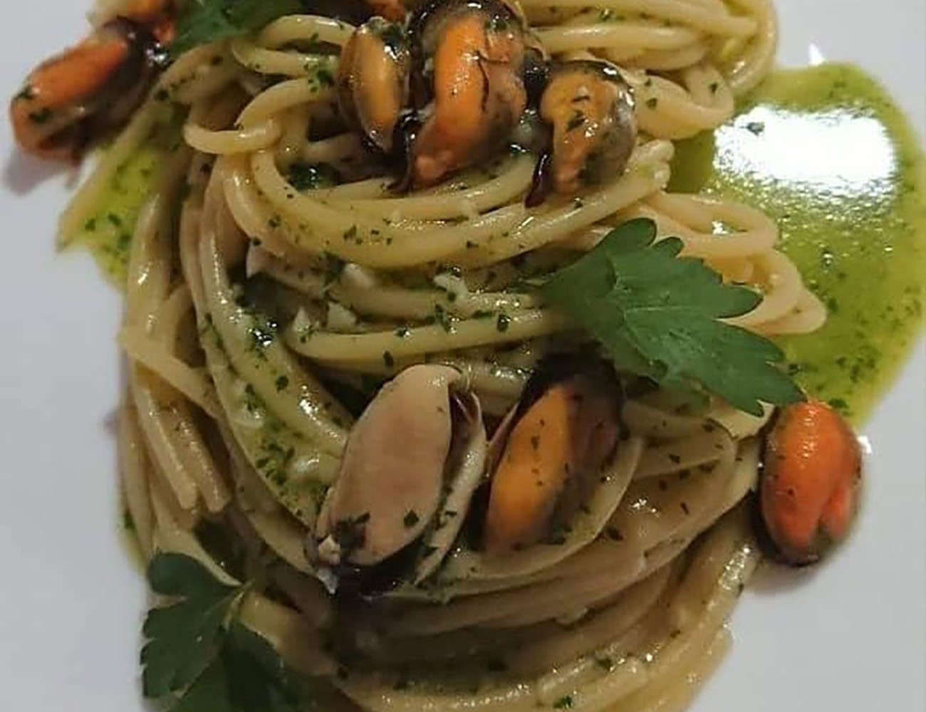 spaghetti mussels puzzolana