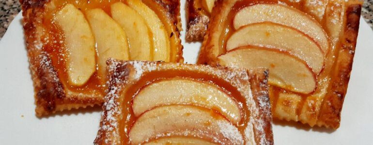 Apple puff pastries
