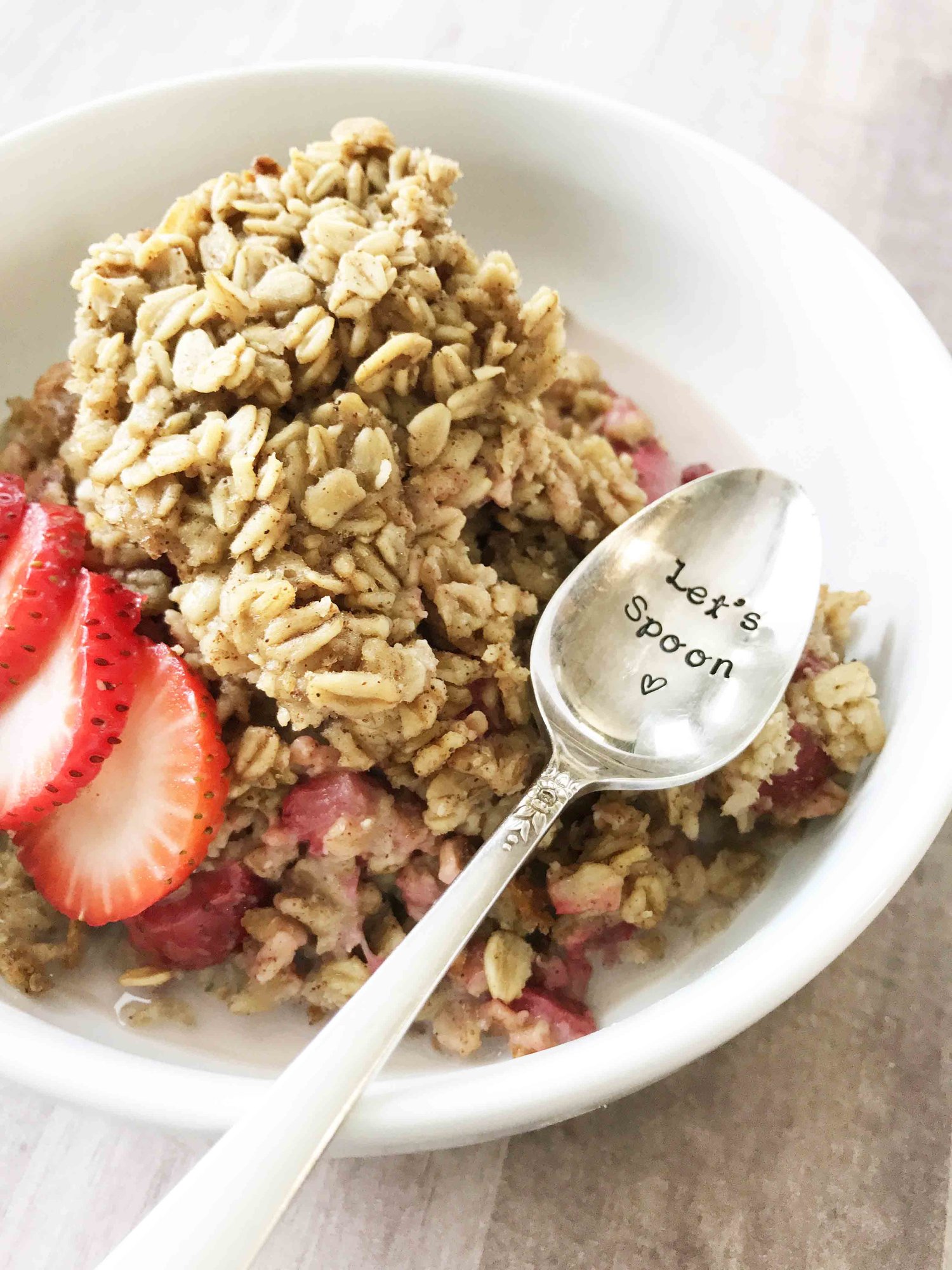 Baked Strawberry Amish Oatmeal — The Skinny Fork