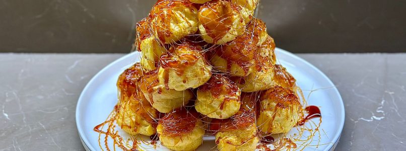 Croquembouche, the recipe for the French dessert