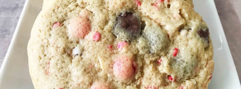 Giant Valentine Cookies — The Skinny Fork