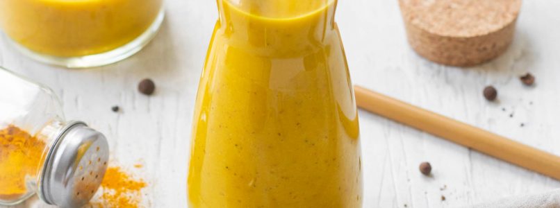 Golden smoothie: the smoothie with all the energy of turmeric