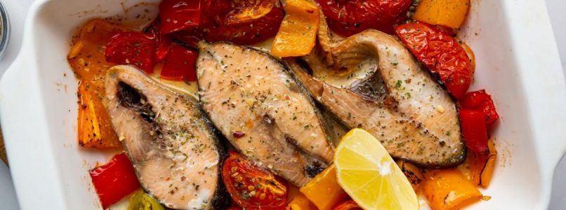 Grilled salmon with peppers and tomatoes