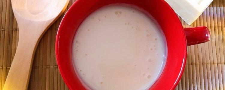 Homemade white hot chocolate - Recipes on the fly