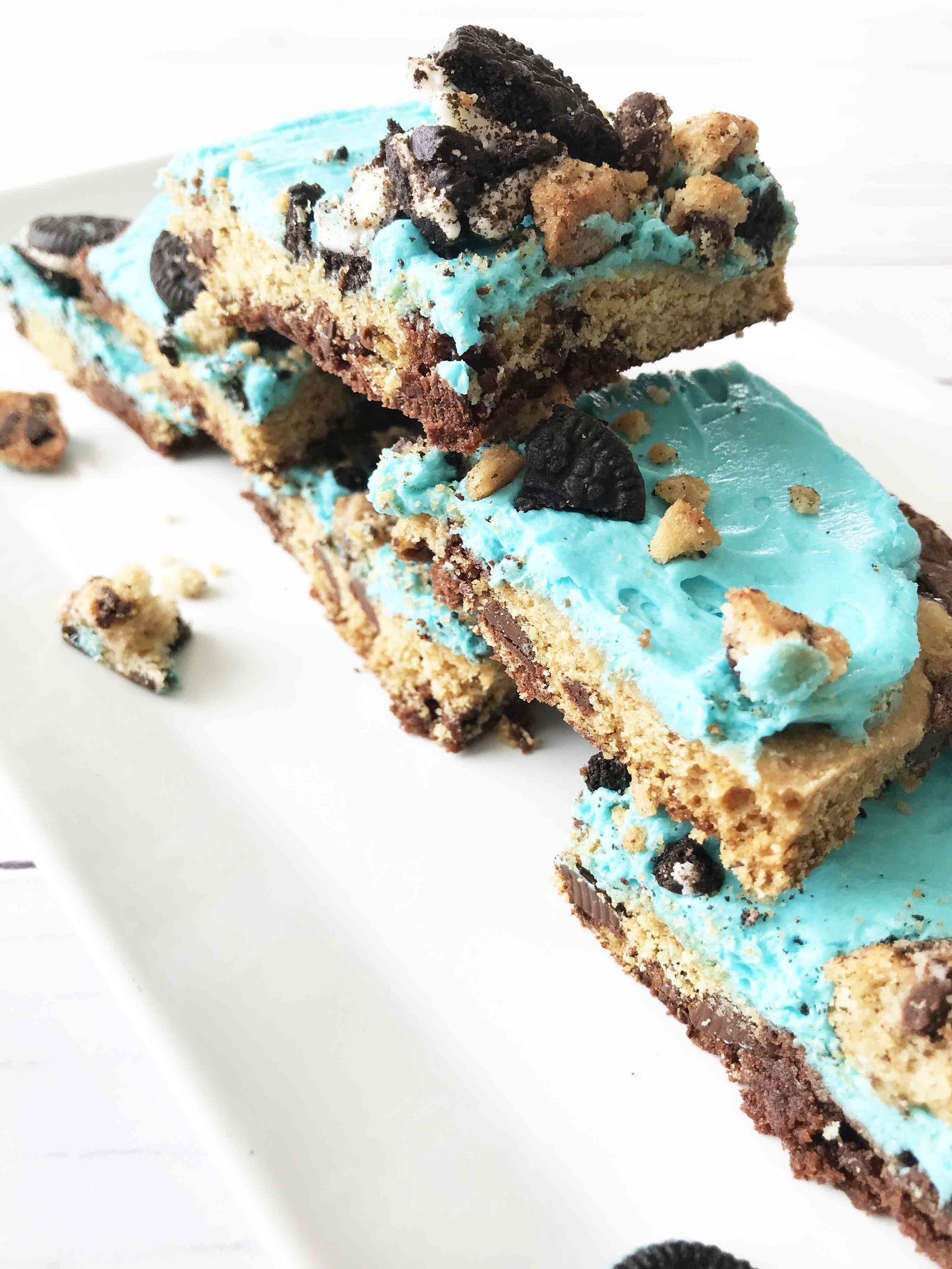 Lightened-Up Cookie Monster Brookie Cake — The Skinny Fork