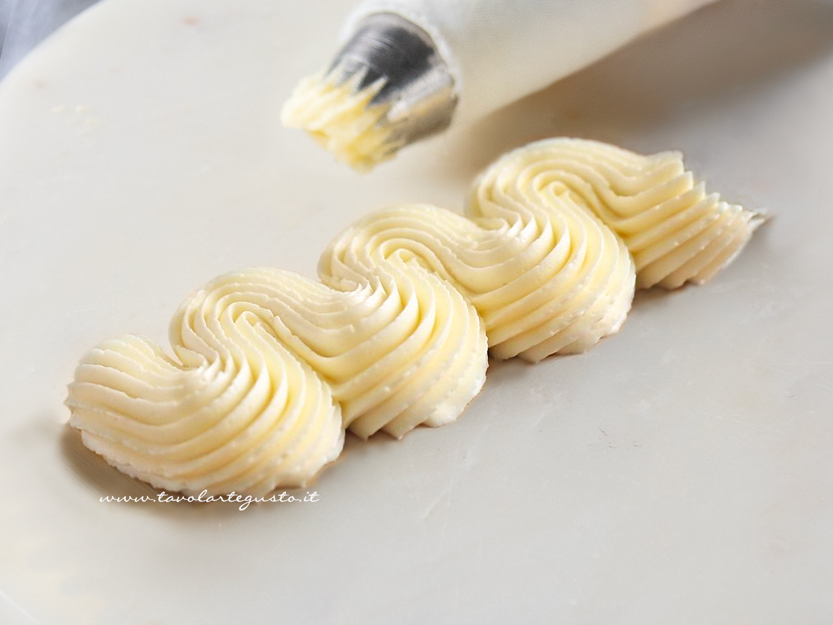 mousseline cream - Recipe by Tavolartegusto