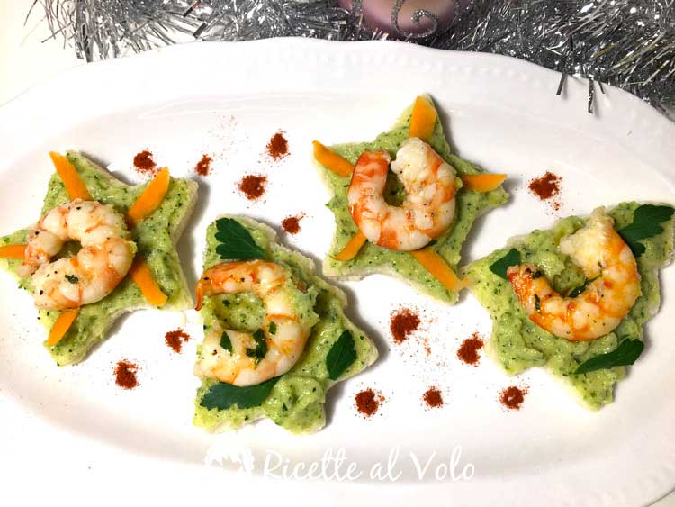 Christmas canapes with prawns and courgettes