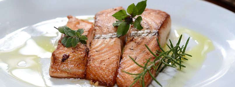 Recipes with salmon: from classic to modern