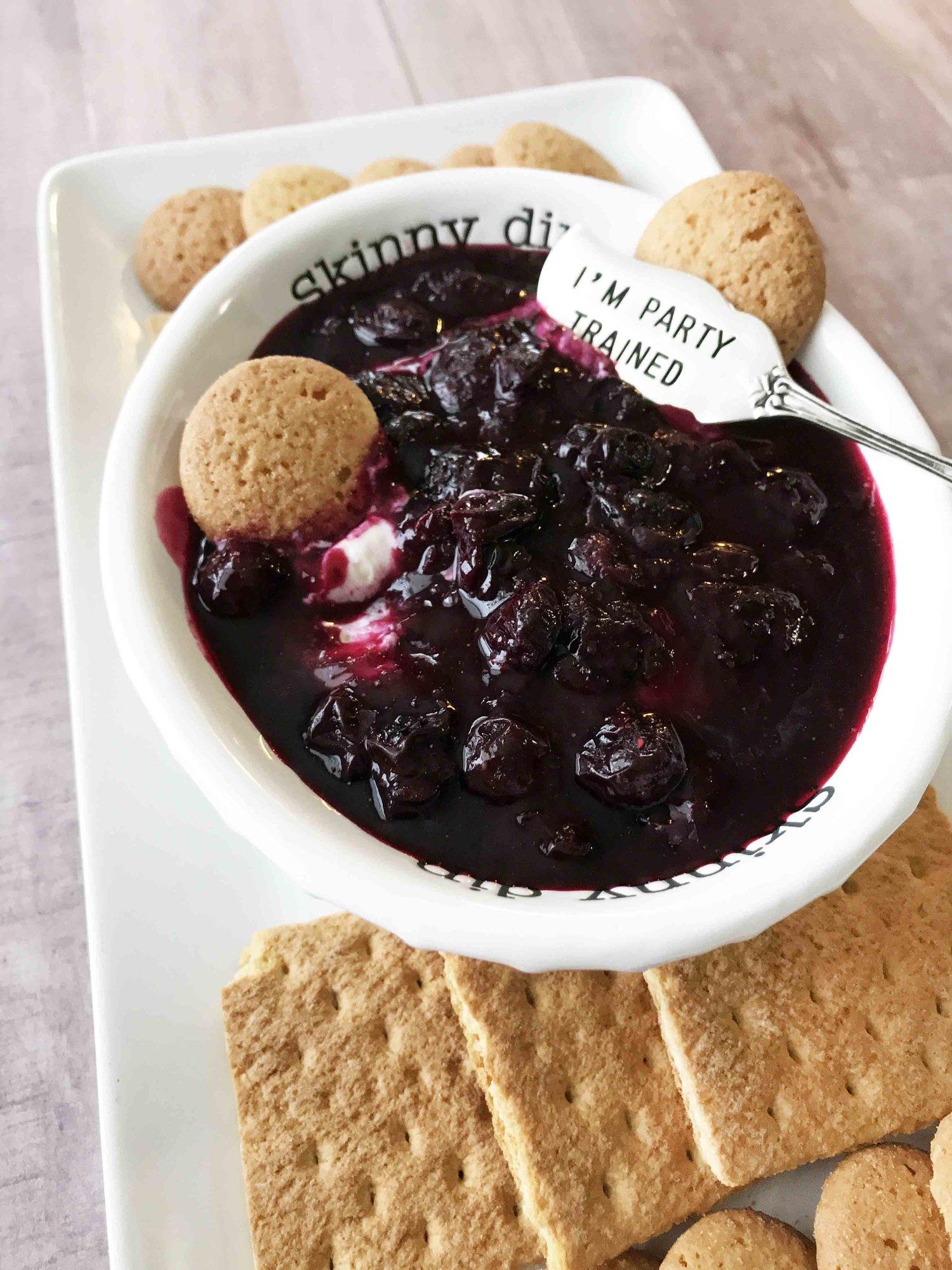 Skinny Blueberry Cheesecake Dip — The Skinny Fork