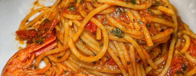 spaghetti with prawns