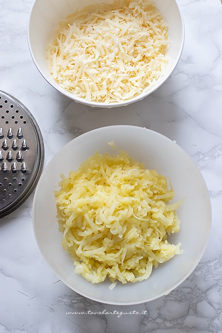 grate the potatoes for frico