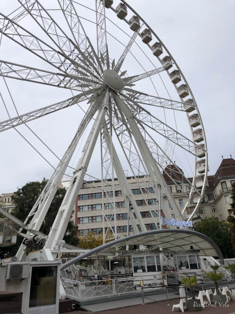 weekend-Budapest-Ferris-wheel