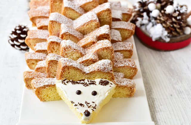 Pandoro Stuffed in the shape of a hedgehog "style =" width: 640px;